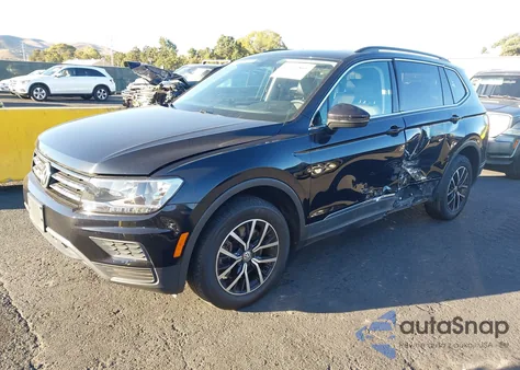 2021 Volkswagen Tiguan 2.0T Se/2.0T Se R-Line Black/2.0T Sel z USA, uszkodzony, nr VIN 3VV3B7AX3MM114235
